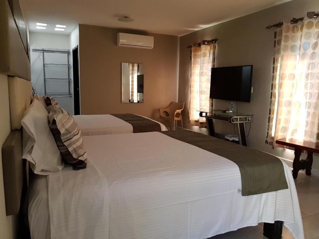 Garden Suites Tonala Exterior foto